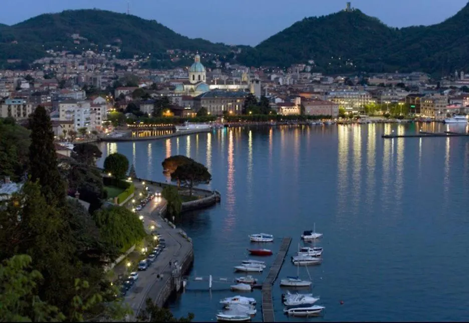 La Corte sul lago Pusiano Appartamento